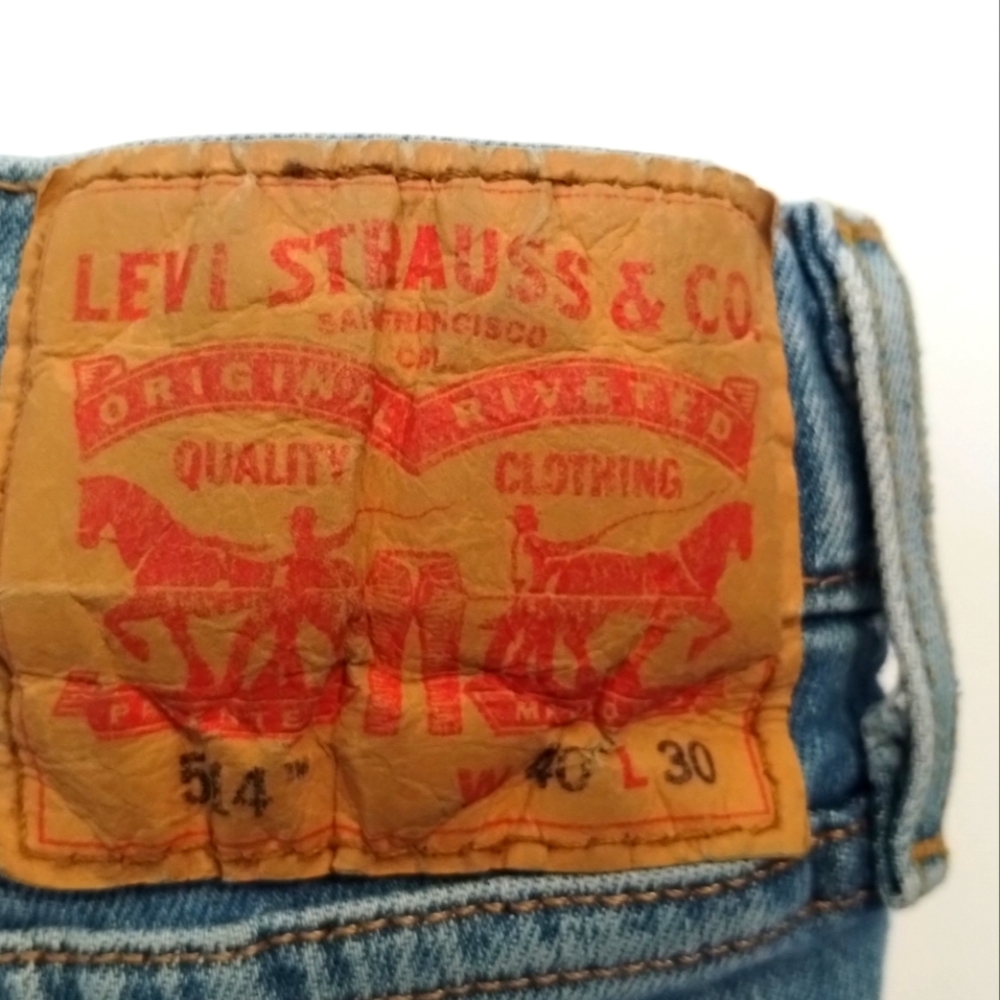 Blue Levi's 40x30